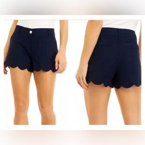 Crown & Ivy™ Women's Shelby Scalloped Shorts Size 12